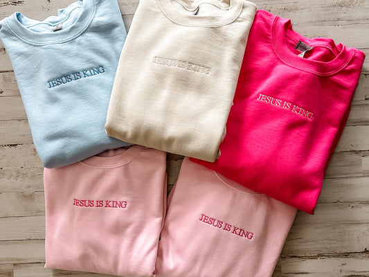 JESUS IS KING - Sweatshirt